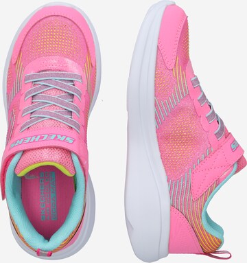 Sneaker 'Go Run Fast' di SKECHERS in rosa