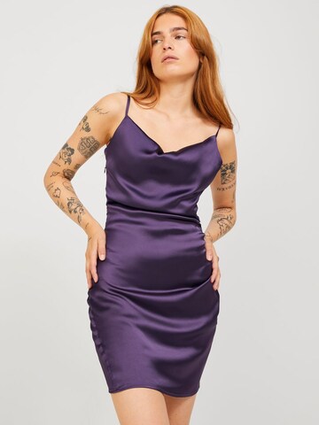 Rochie de cocktail 'Rosa' de la JJXX pe mov: față