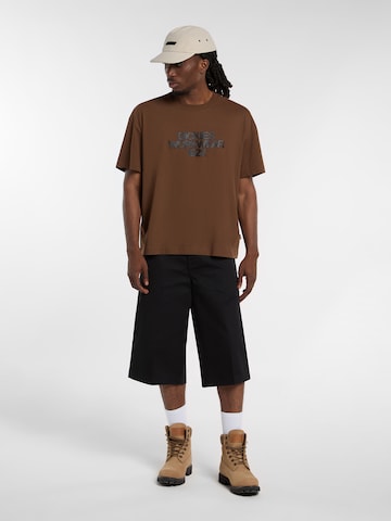 DICKIES - Camiseta 'Torrey' en marrón