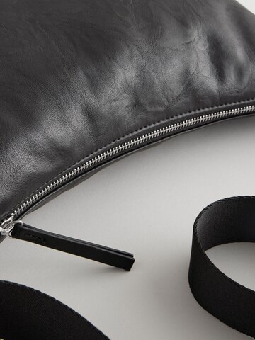 Next Umhängetasche in Schwarz