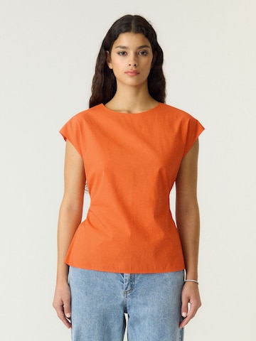 YAS Top 'GENEVIEVE' in Orange: front