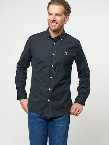 U.S. POLO ASSN. Regular Fit Skjorte 'Calvert' i blå: forside