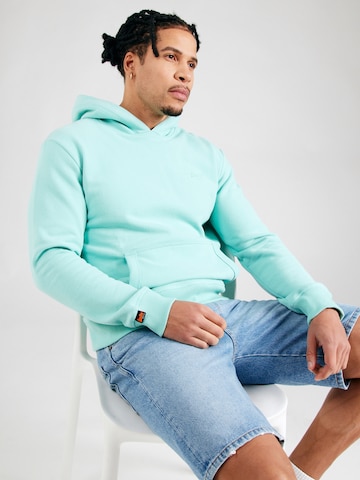 Felpa 'Essential' di Superdry in verde: frontale