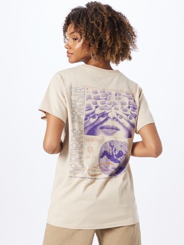 T-shirt 'INSOMNIA' Vertere Berlin en beige : devant