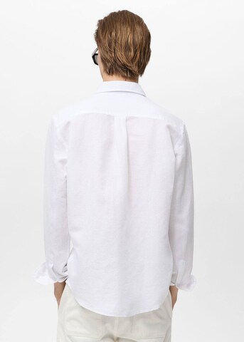 MANGO MAN Regular fit Button Up Shirt 'Avispa' in White