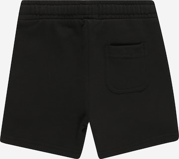 Lyle & Scott Normalny krój Spodnie w kolorze czarny