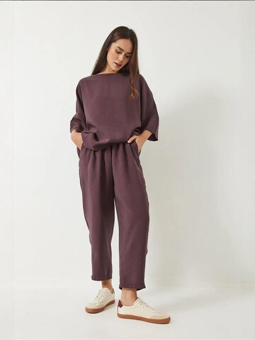 Pantalons de tailleur Bianco Lucci en violet : devant