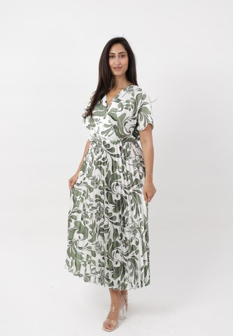 Elara Dress in Green: front