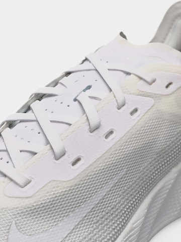 Nike Sportswear Ниски маратонки 'AVA X' в бяло