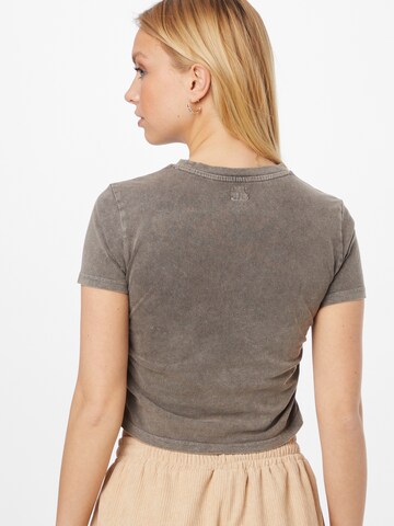 Maglietta di BDG Urban Outfitters in grigio