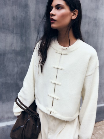Cardigan Bershka en blanc