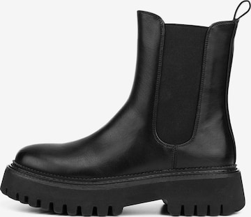 COX Chelsea Boots in Black: front