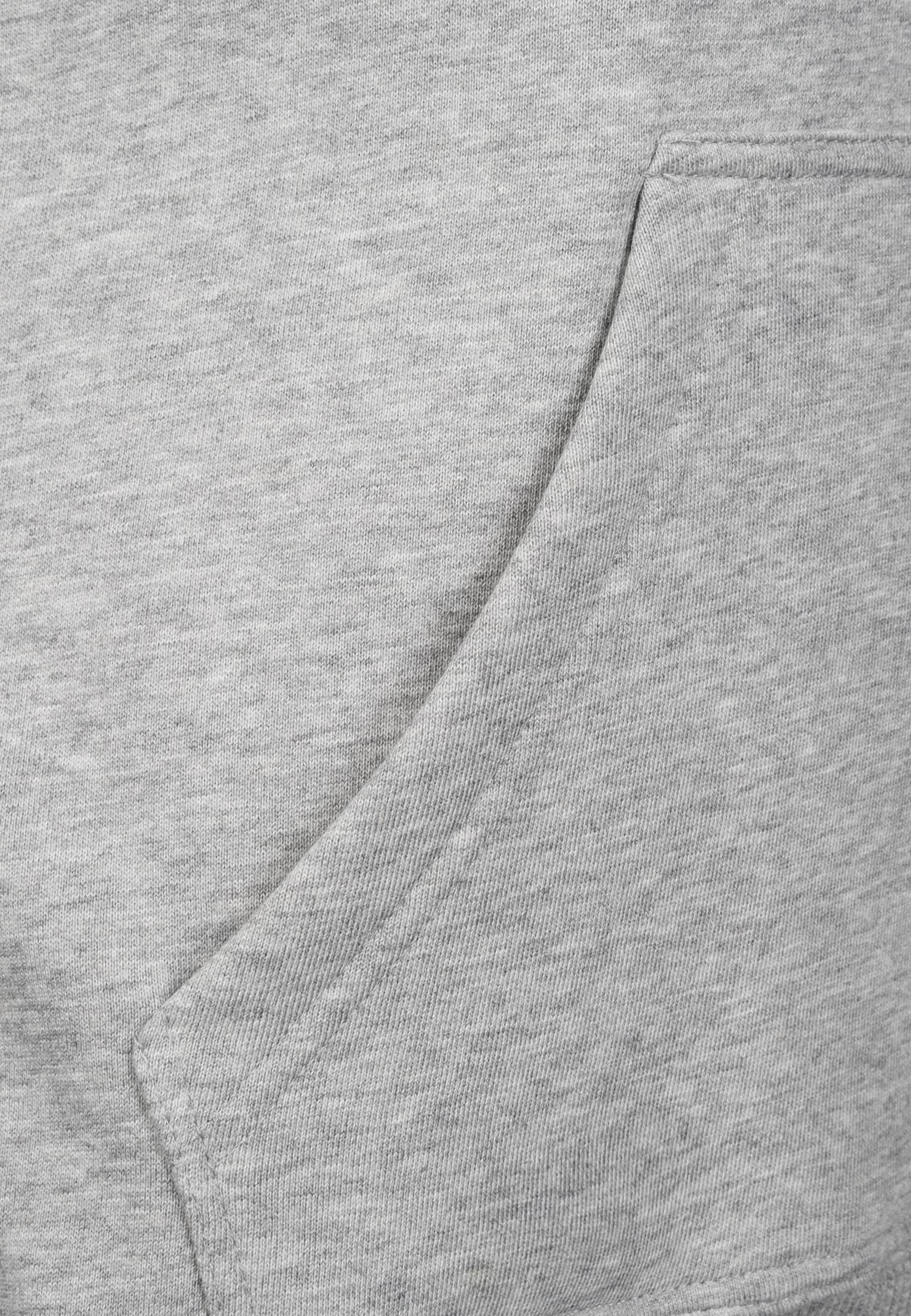 Urban Classics Sweatshirt in Grey