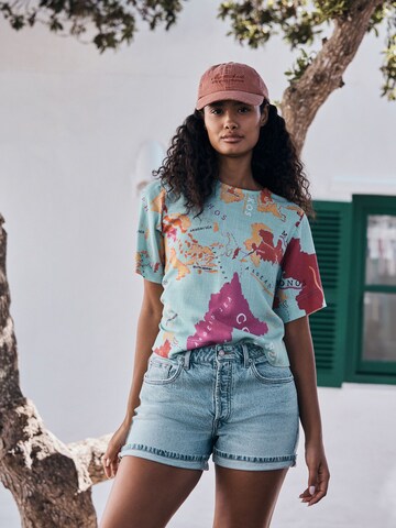 Next Shirt in Blue: front