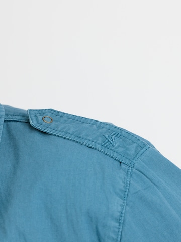 ALPHA INDUSTRIES Regular fit Button Up Shirt in Blue