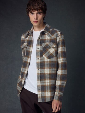 Next Regular Fit Skjorte i brun