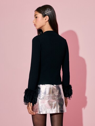 Lipsy Pullover in Schwarz