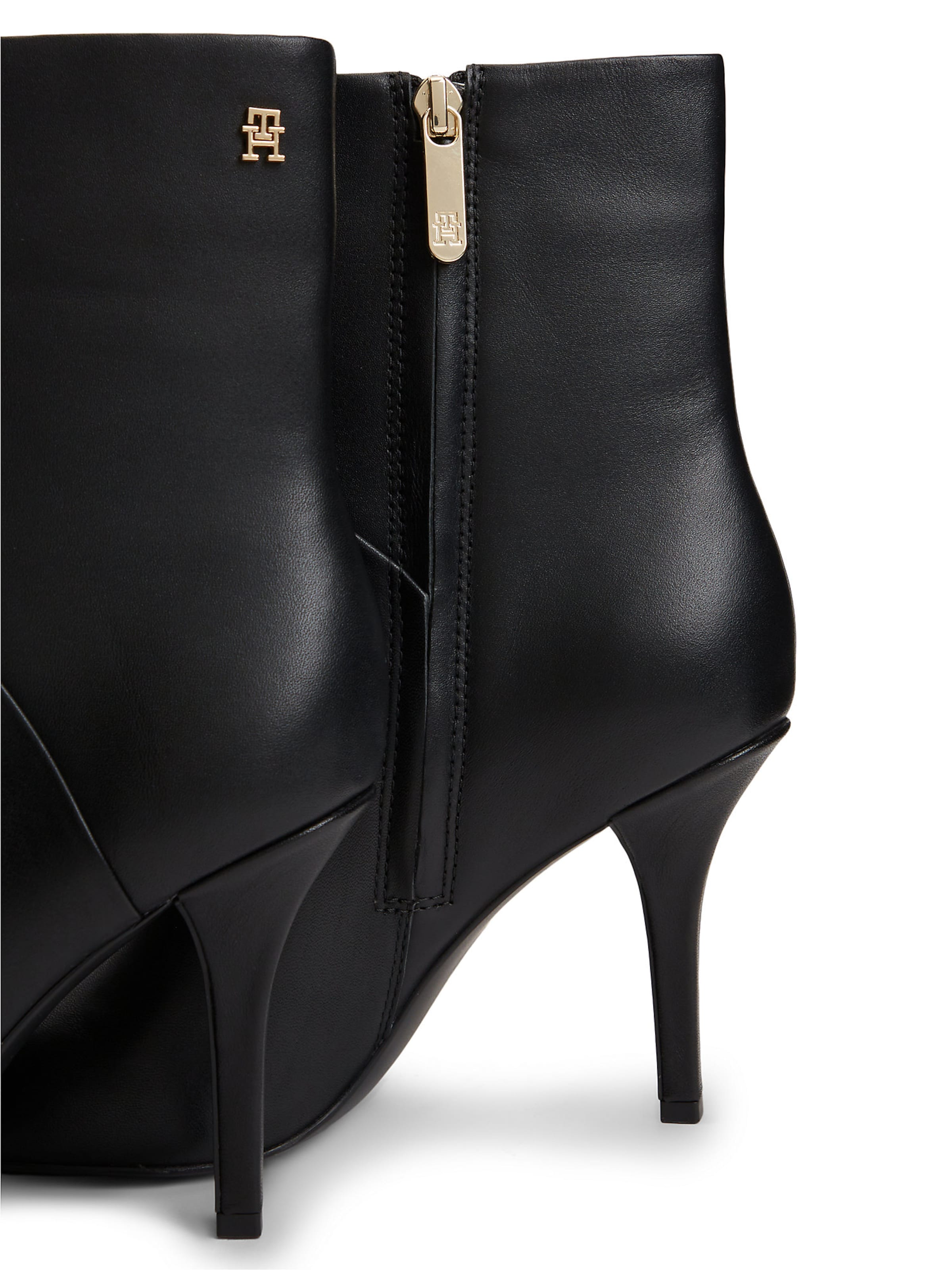 TOMMY HILFIGER Stiefelette in Schwarz