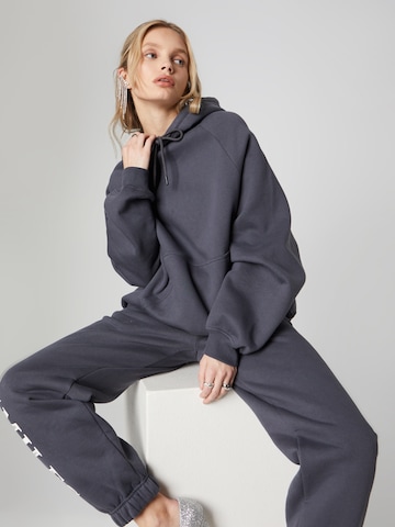 Smiles Sweatshirt 'Finn' - (GOTS) in Grau: predná strana