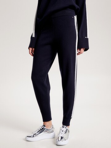 TOMMY HILFIGER Tapered Broek in Blauw: voorkant