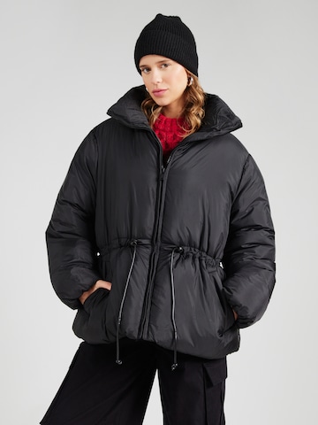 Monki Зимняя парка в Черный: спереди