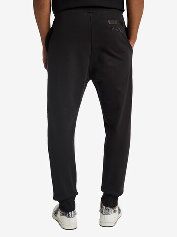 Carlo Colucci Tapered Hose 'D'Apolito' in Schwarz