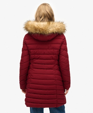 Veste mi-saison 'Fuji' Superdry en rouge