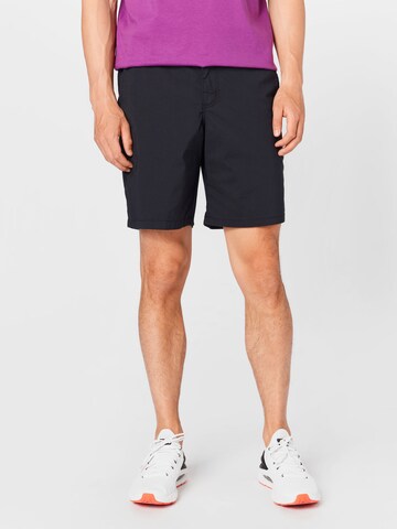 OAKLEY Regular Shorts 'IN THE MOMENT' in Schwarz: predná strana