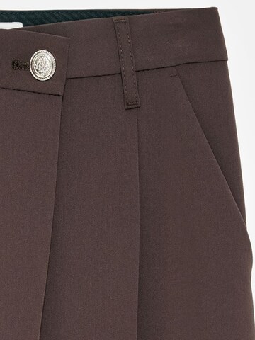 Dilvin Regular Pants in Brown