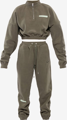 Tom Barron Tracksuit in Green: front