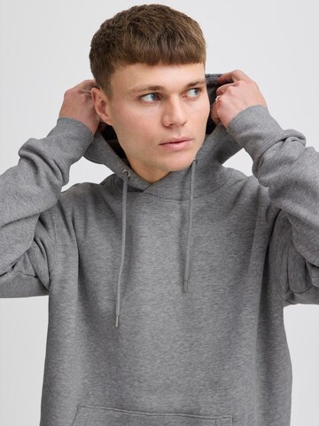 !Solid Sweatshirt 'Lenz' in Grijs