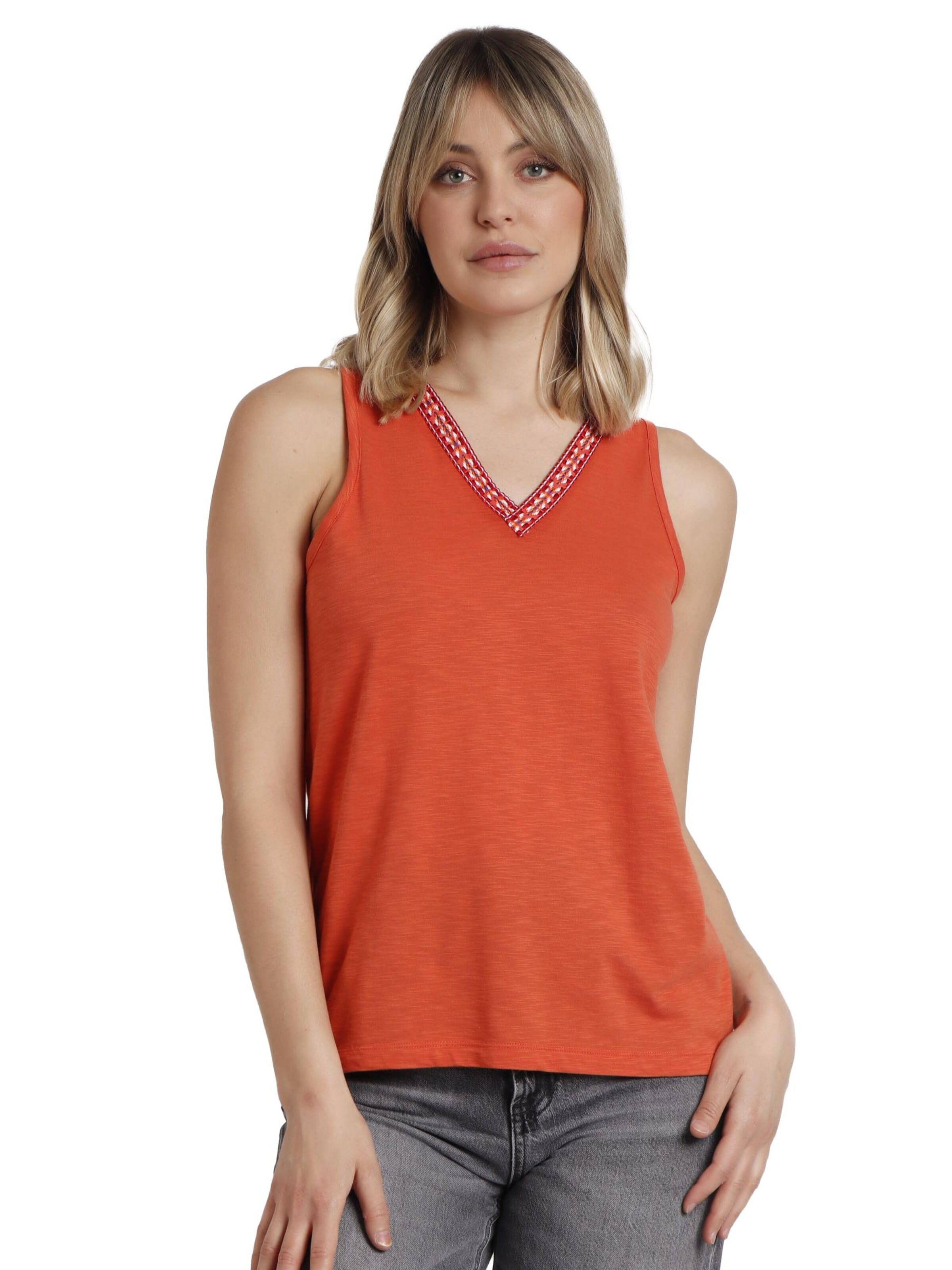 admas - Top en rojo: frente