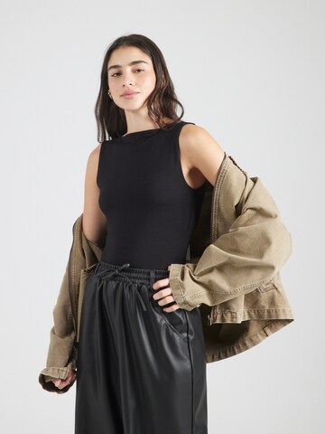 TOPSHOP Top in Black: front