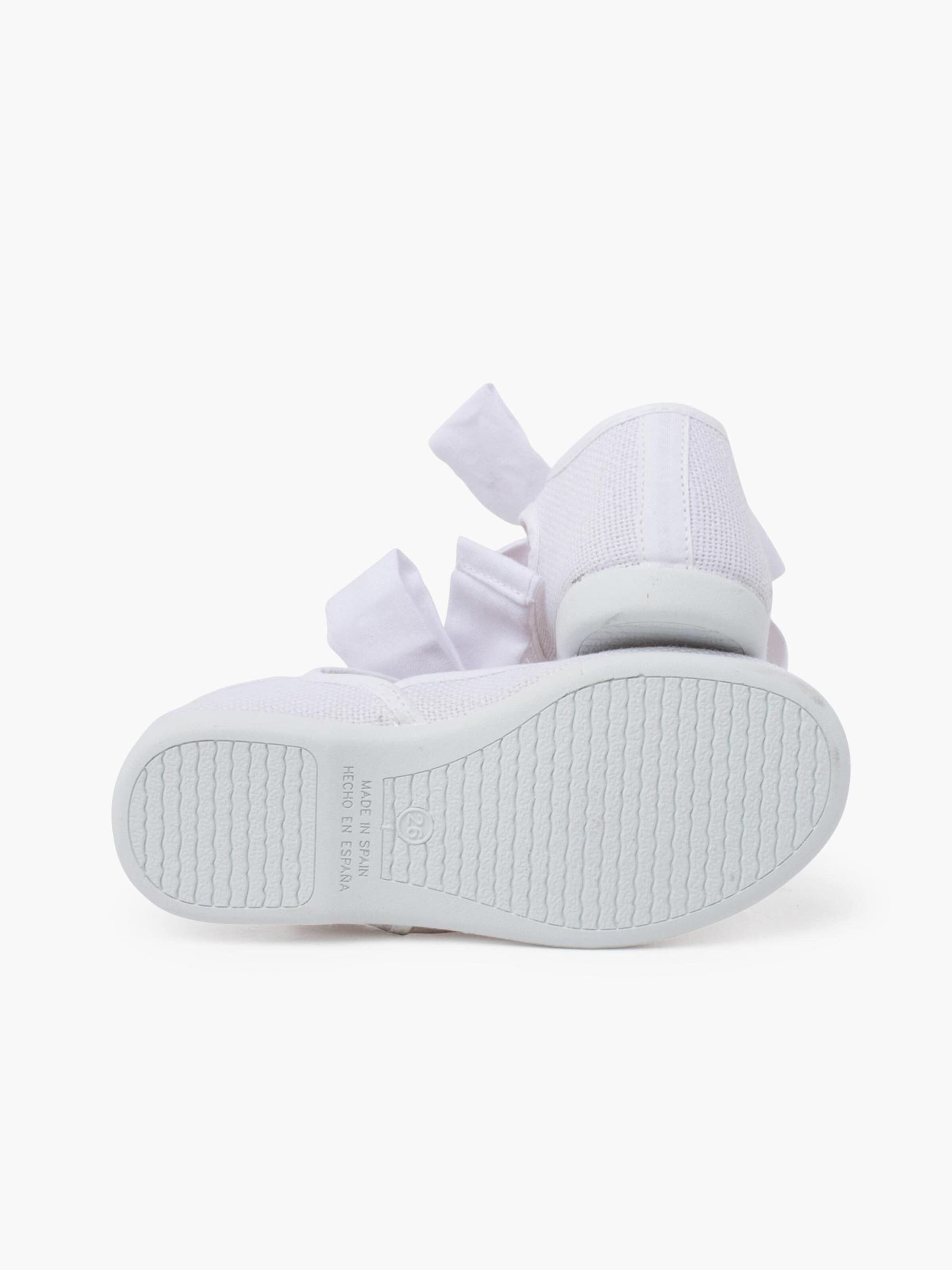 Pisamonas Ballet Flats in White