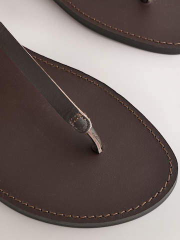 Next Zehentrenner in Braun