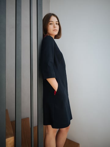 Christine on the clouds - Vestido 'UMA Dress' en azul