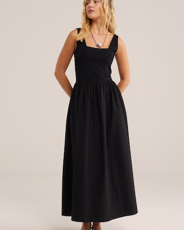 WE FashionHaljina - crna boja: prednji dio