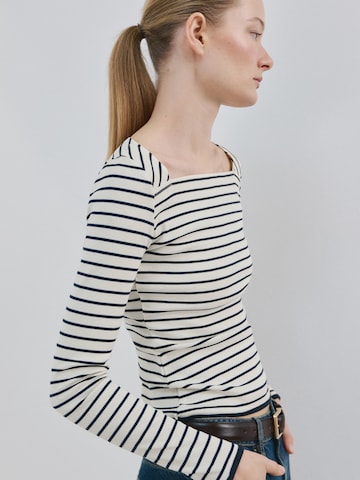 MANGO Тениска 'PORTA' в бяло: отпред