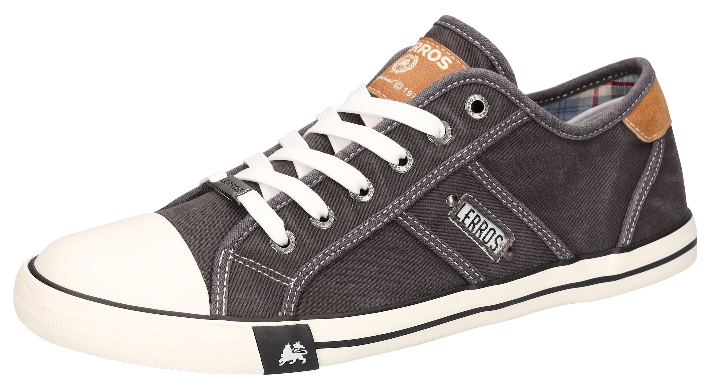 LERROS Sneakers in Black: front