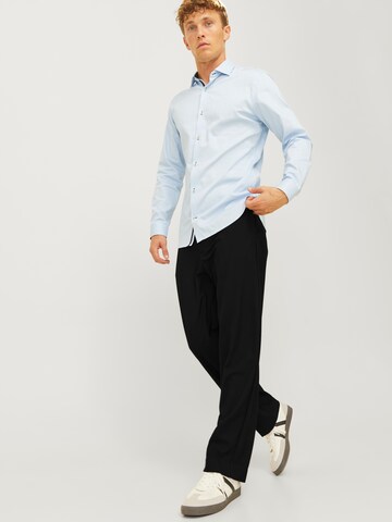 JACK & JONES Loosefit Pressveckad byxa 'JPSTKarl Banks' i svart