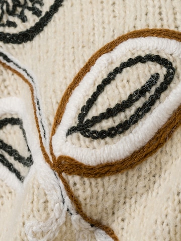 VILA Sweater ' Vibrida ' in Beige