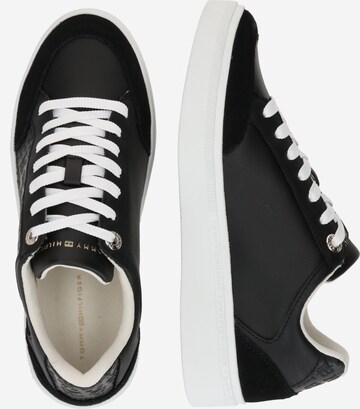 Sneaker low de la TOMMY HILFIGER pe negru