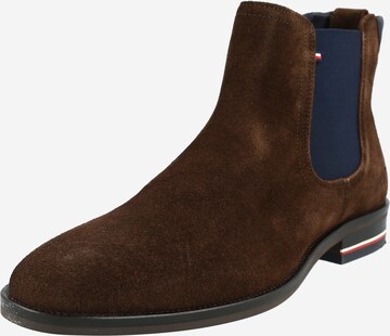 TOMMY HILFIGER - Botas chelsea em castanho: frente