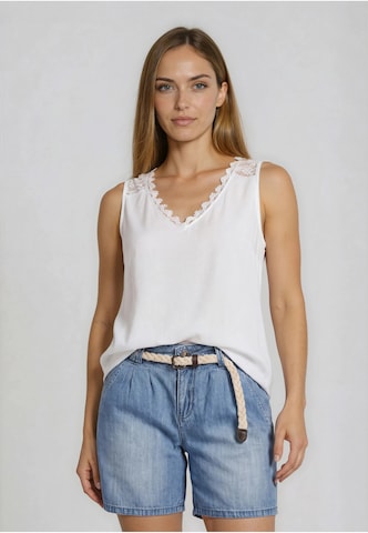 Cloud5ive Top in White: front