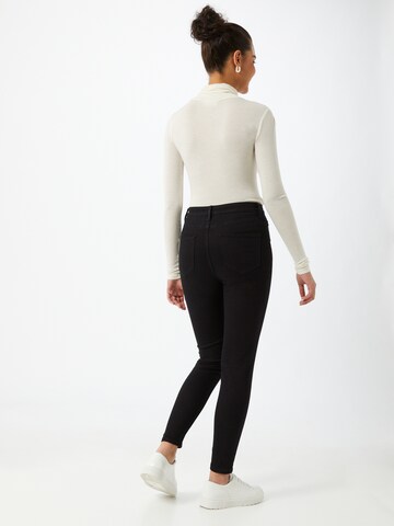 Skinny Jeans 'EMILY' de la Miss Selfridge pe negru