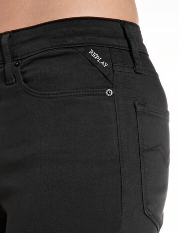 REPLAY Regular Jeans in Schwarz