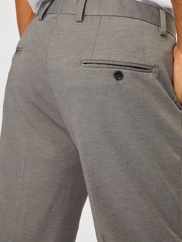SELECTED HOMME Štandardný strih Plisované nohavice - Sivá