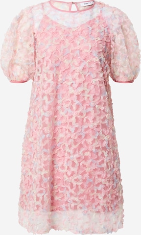 Moves Dress in Pink: front