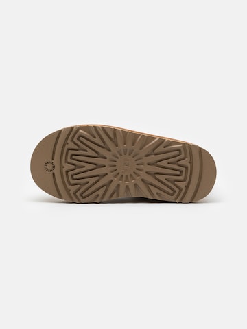 UGG Csizma 'Classic Ultra Mini' - barna
