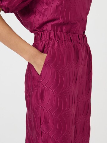 Wide leg Pantaloni 'LIMO ' di YAS in rosa